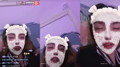 【极品稀缺疯狂抖音】逐渐沦陷的抖音众美女主播各显神通擦边漏奶 大尺度紫薇 为了流量我喷了 (4)